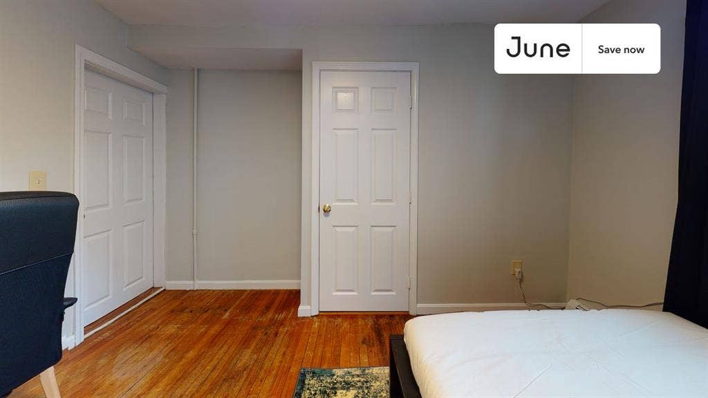 2 BR in Boston