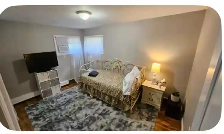 Private bedroom available