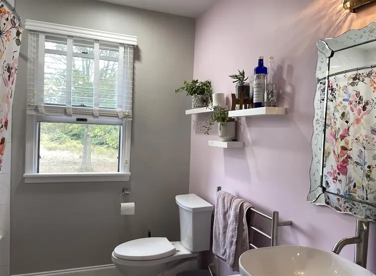 Beautiful room in New Hope w/study