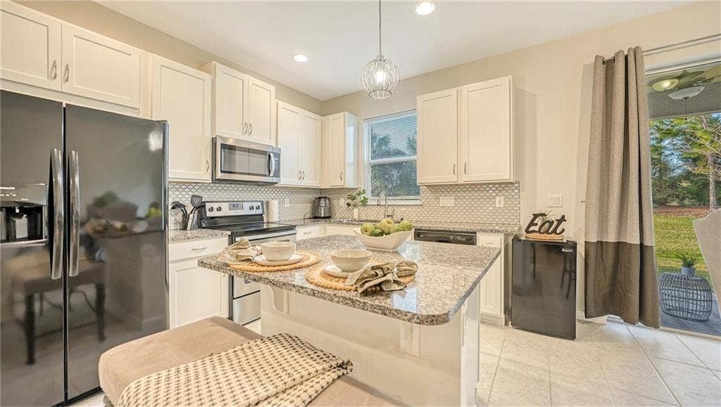 Roommate needed ASAP