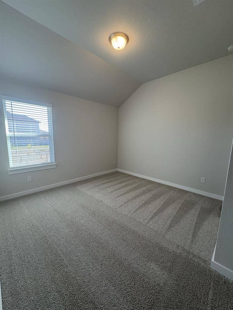 Seek Roommates in Brand New House