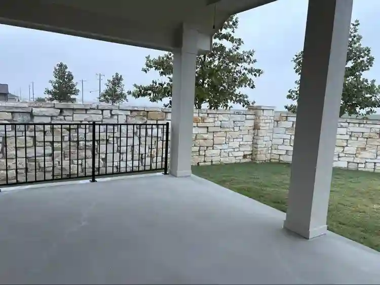 Seek Roommates in Brand New House