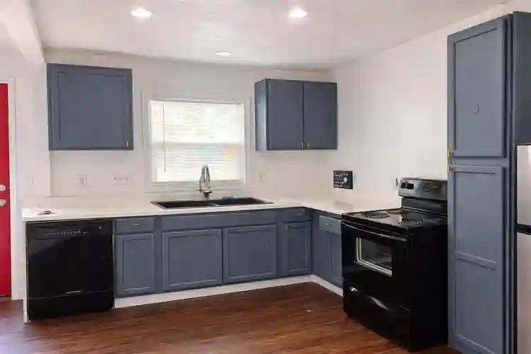 Furnished Room in Clean Home