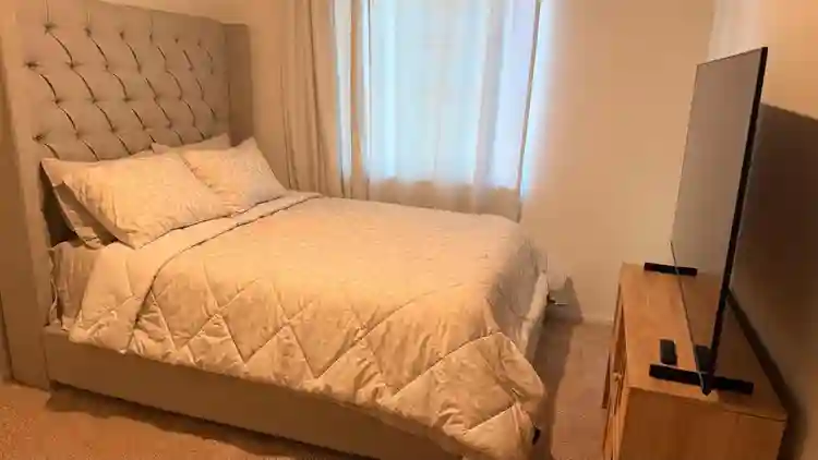 Room for rent furnished