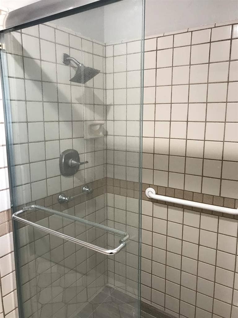 Chula Vista private bath,large rm