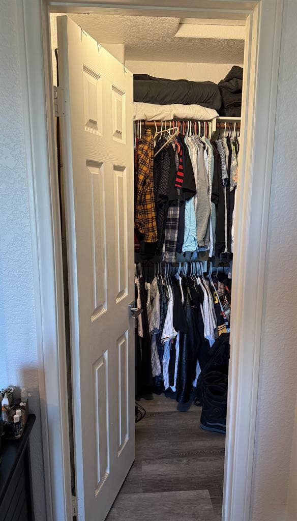 Room with private bathroom in PB