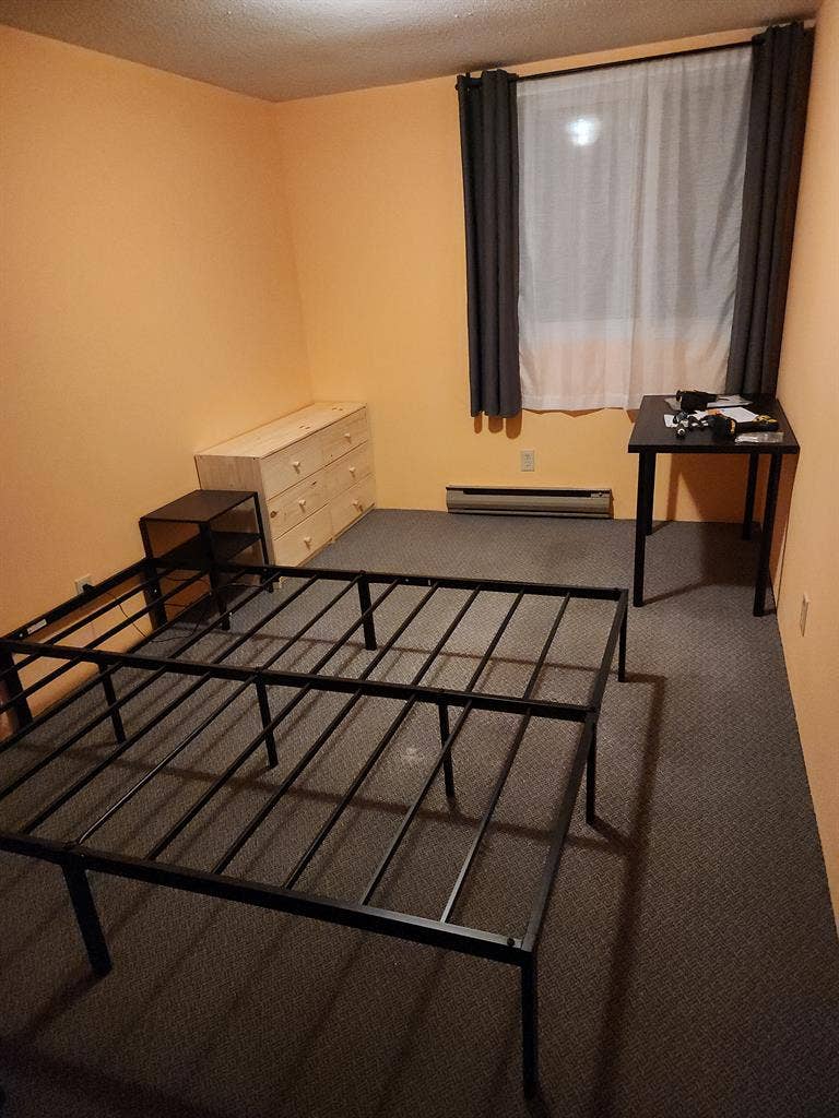 quiet building,  1 parking spot