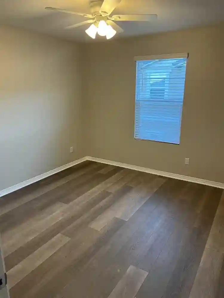 Private room nearby UCR