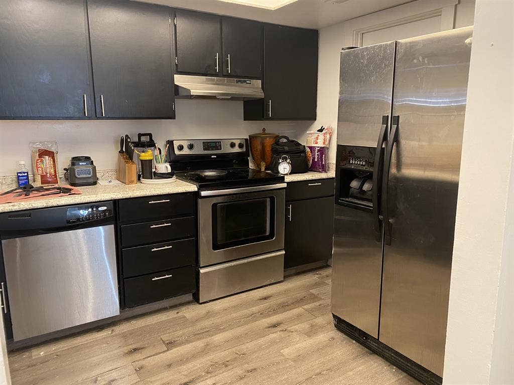 Private Room & Bathroom - Male Only