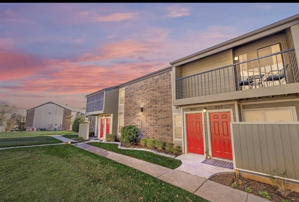 I’m looking for a female roommate✨