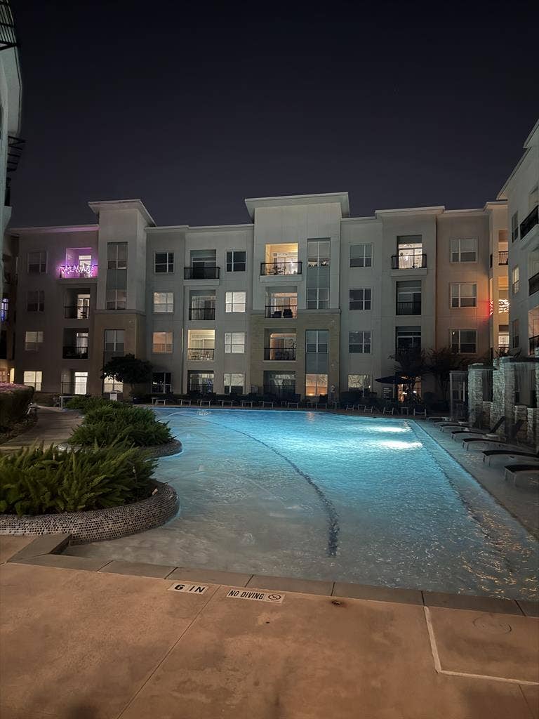 1 bedroom in a luxury apartment