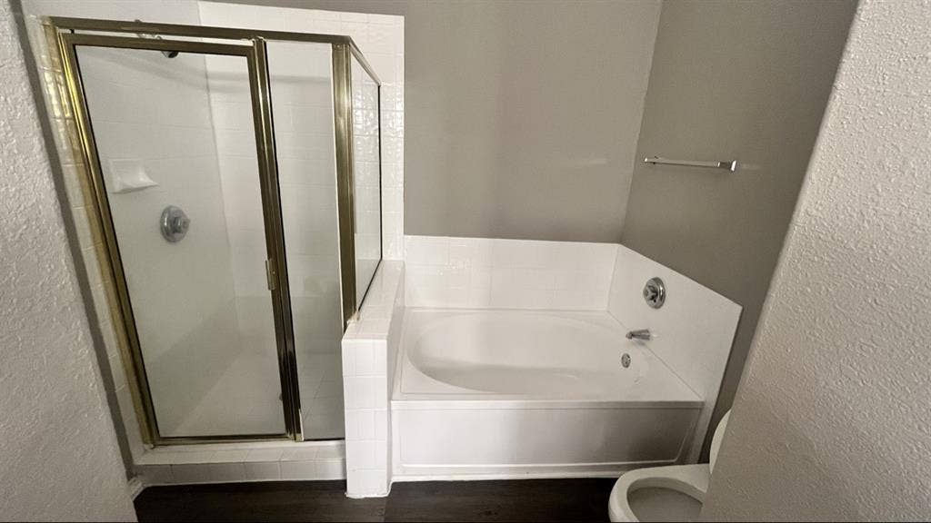 Female shared accommodation for