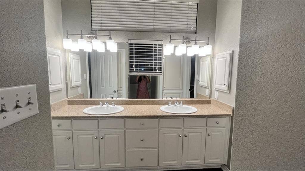 Female shared accommodation for