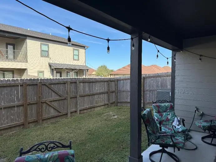 Sublease - $/mo -FREE UTILITIES