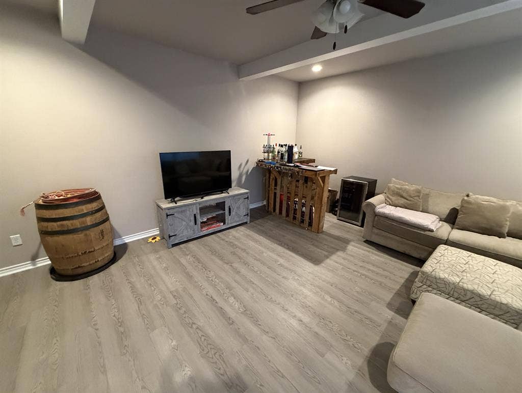 Sublease - $/mo -FREE UTILITIES