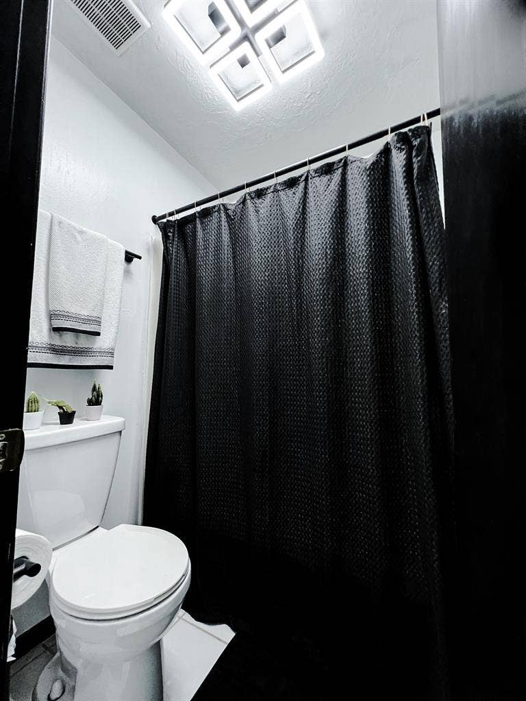 Roommate Search Near Memorial