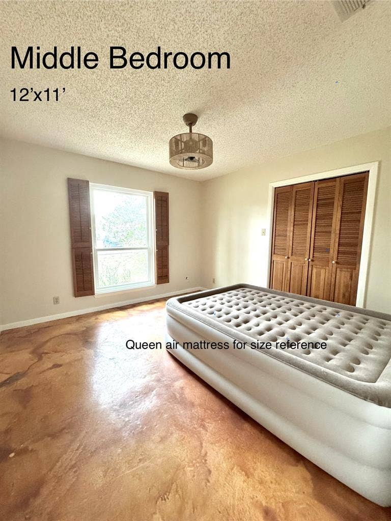 Seeking 1 roommate in Bastrop Feb 1
