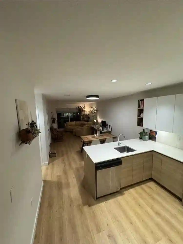 Cozy home in EastVan close 2 hikes