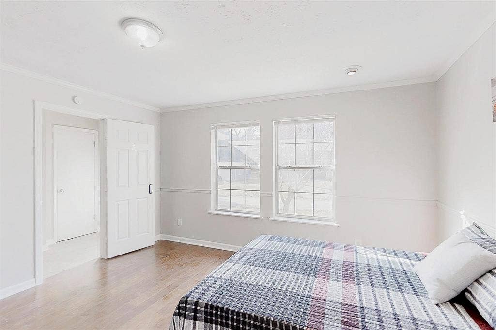 9 BR in Stone Mountain