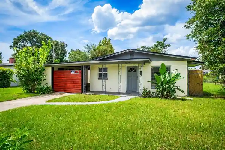 6 BR in Orlando