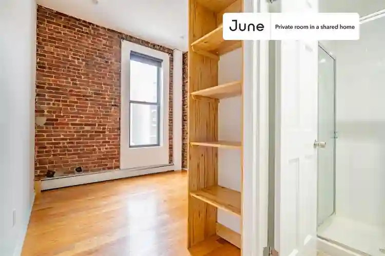 4 BR in New York City