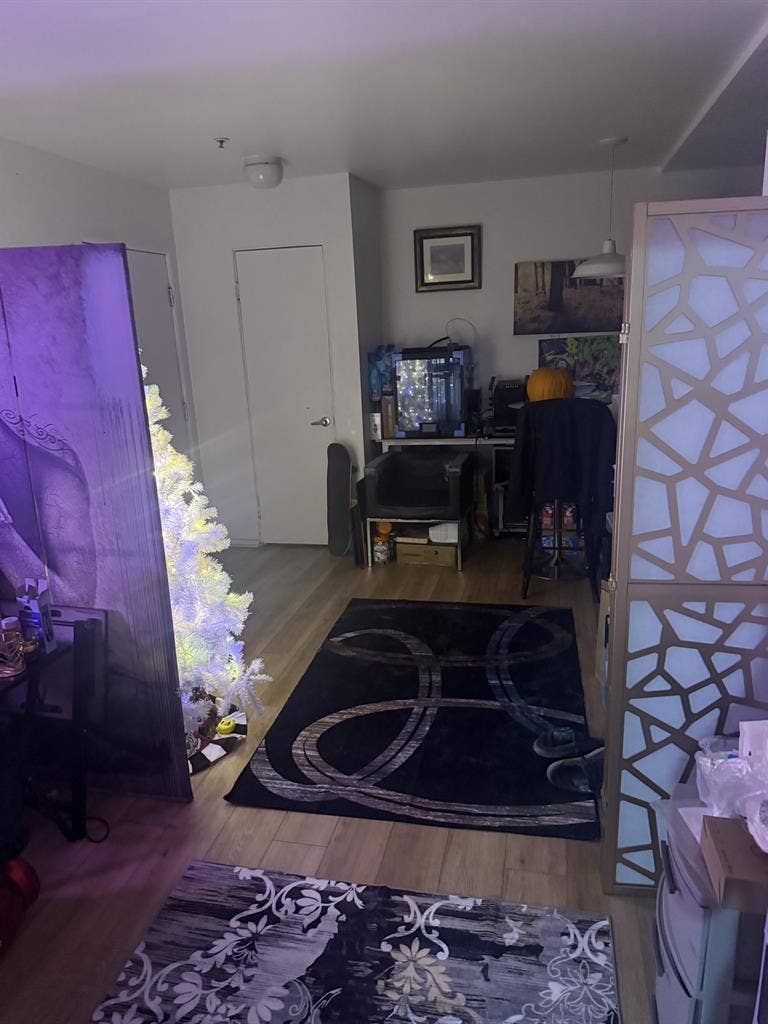 Room for rent in East Hollywood