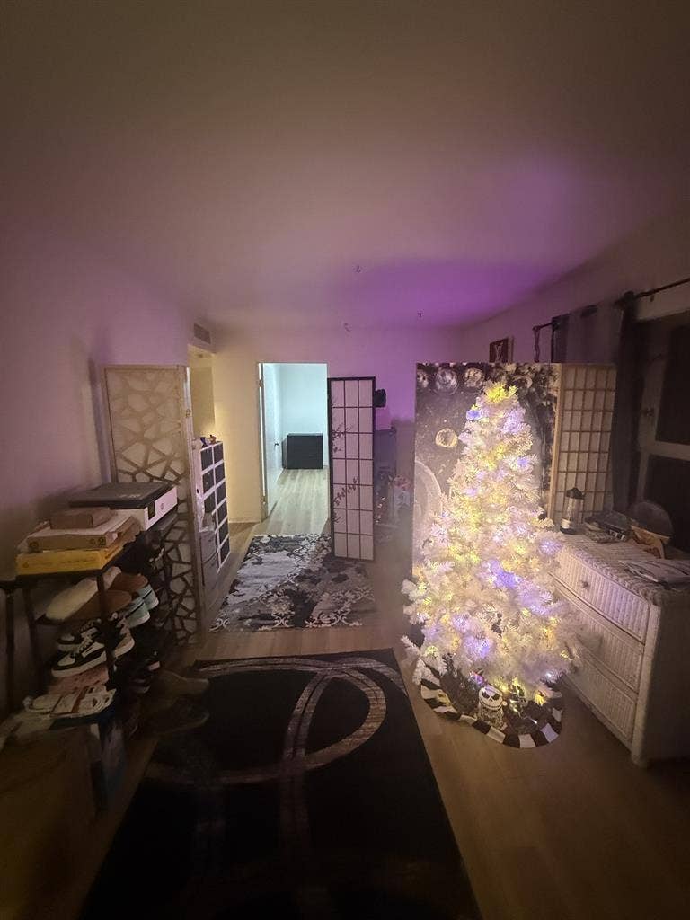 Room for rent in East Hollywood