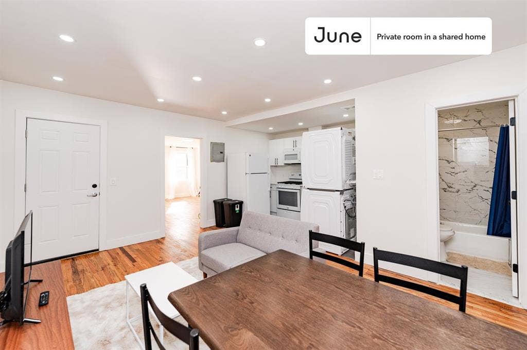 3 BR in New York City