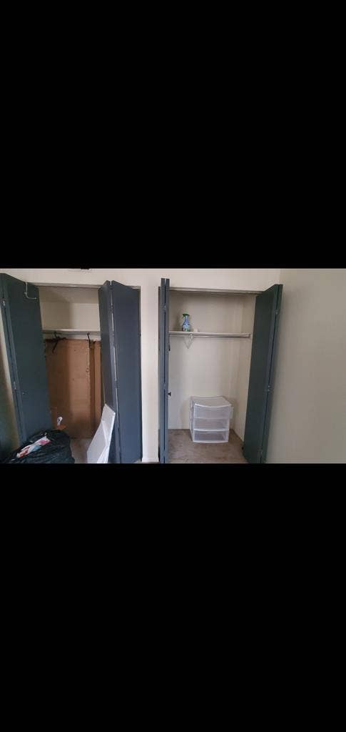 I'm looking for a roommate