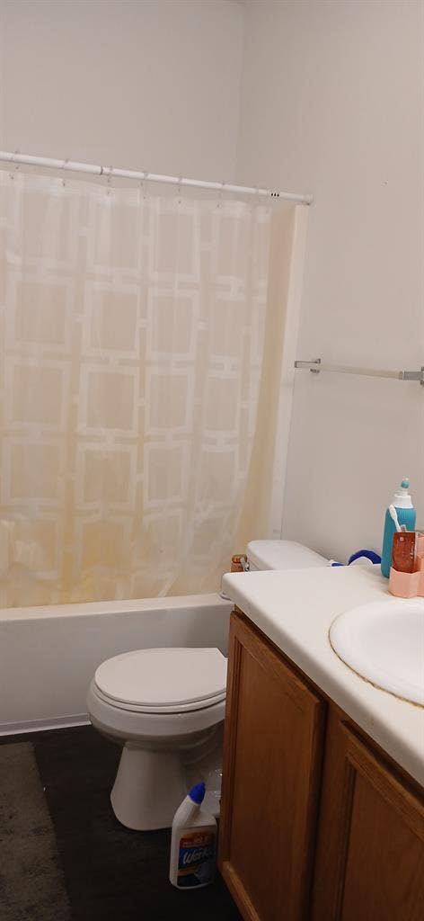 Spring sublease for female