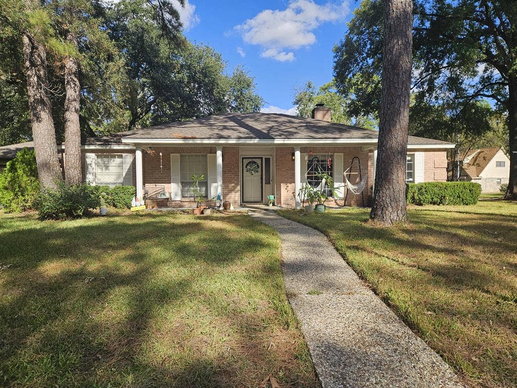 Single Family Home in Kleinwood