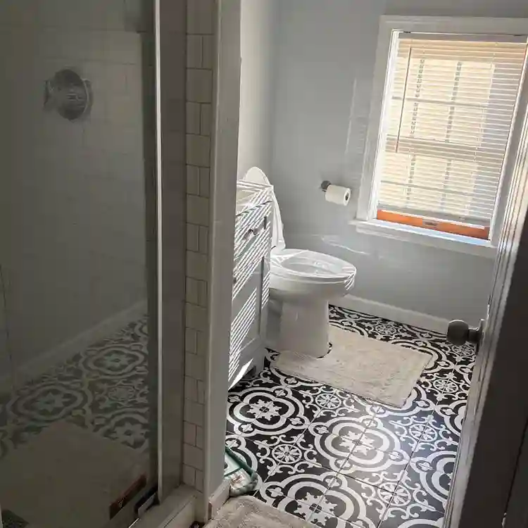 Lookin for a peaceful roommate