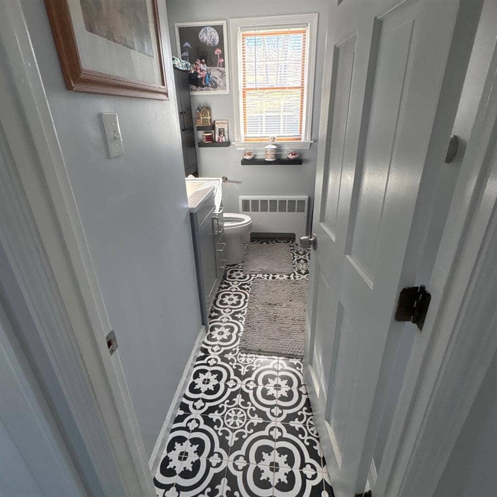 Lookin for a peaceful roommate