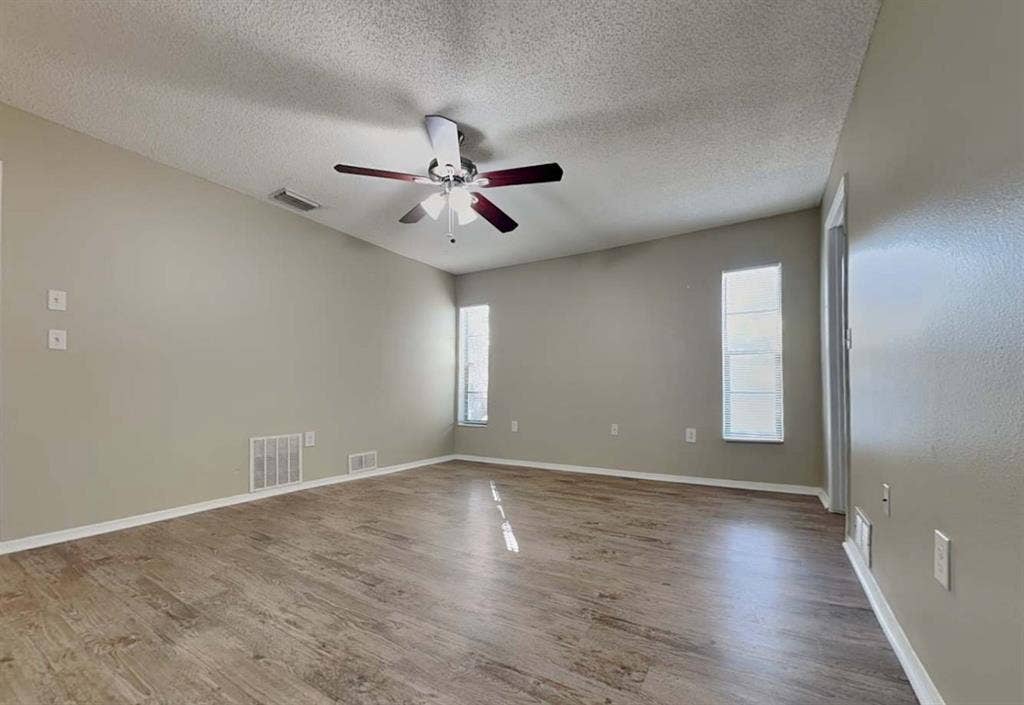 LOW CREDIT LOW INCOME HOME