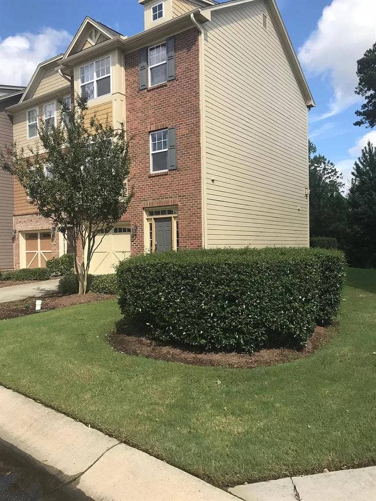 4 BR in Cary