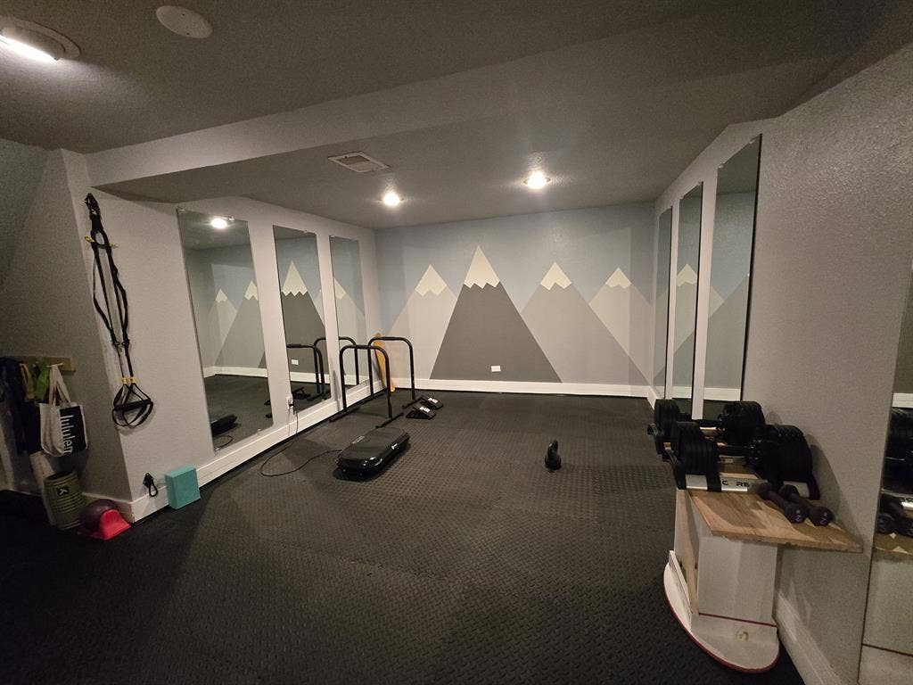 Cozy room by nature preserve