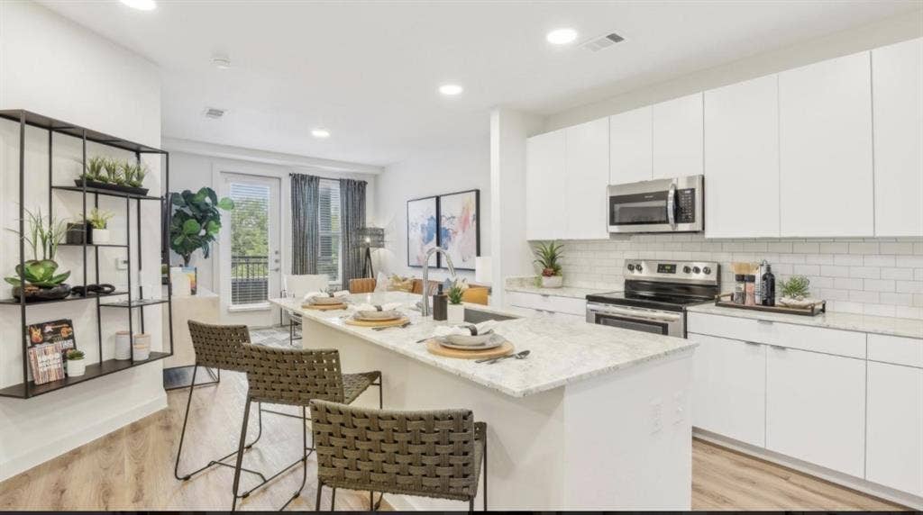 LEASE TAKE OVER | ATLAS EASTSIDE