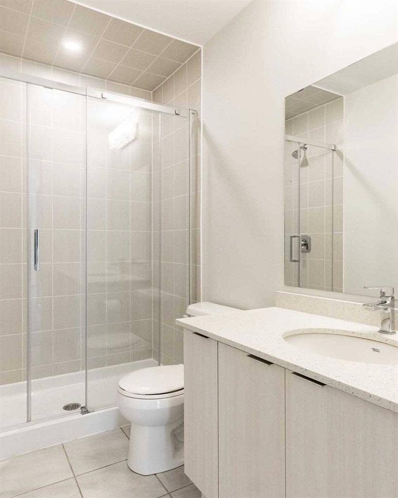 3 bedroom & den for rent - Brampton