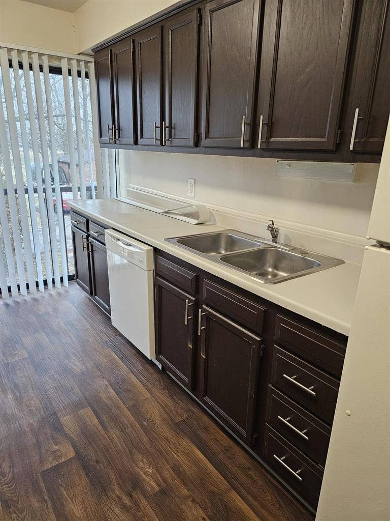 Private room and pvt bath