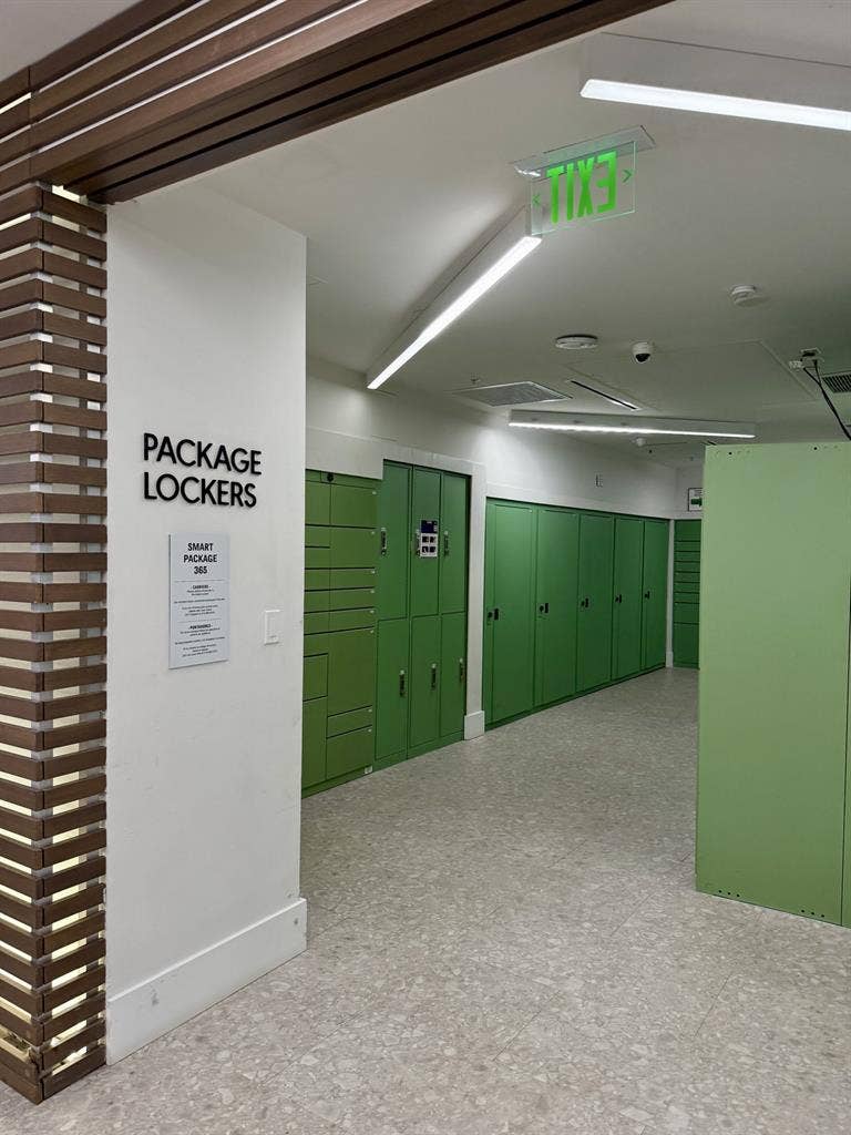 Room for Rent - Edgewater