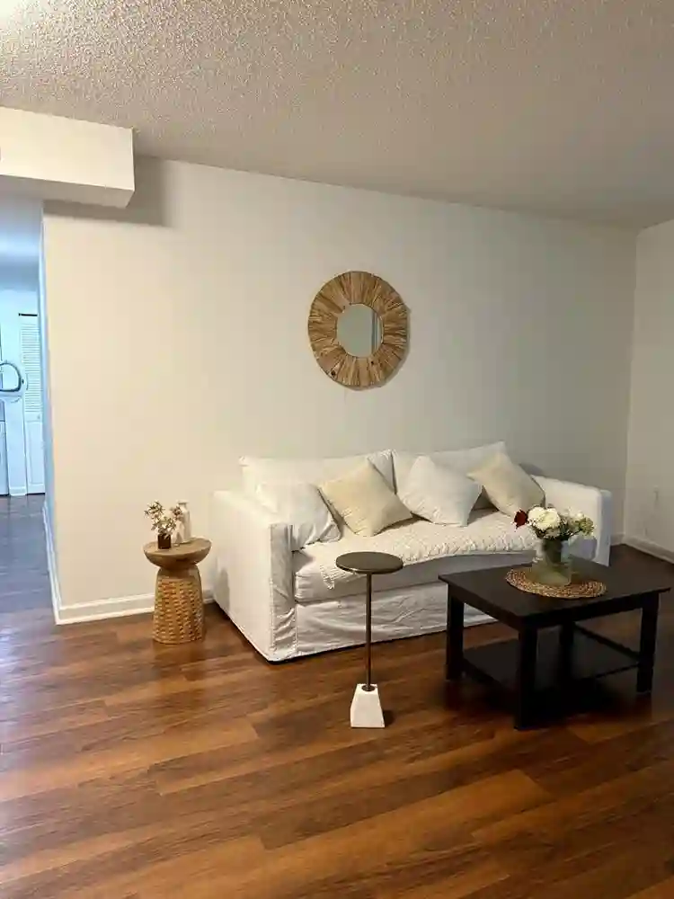 Room for Rent - Edgewater