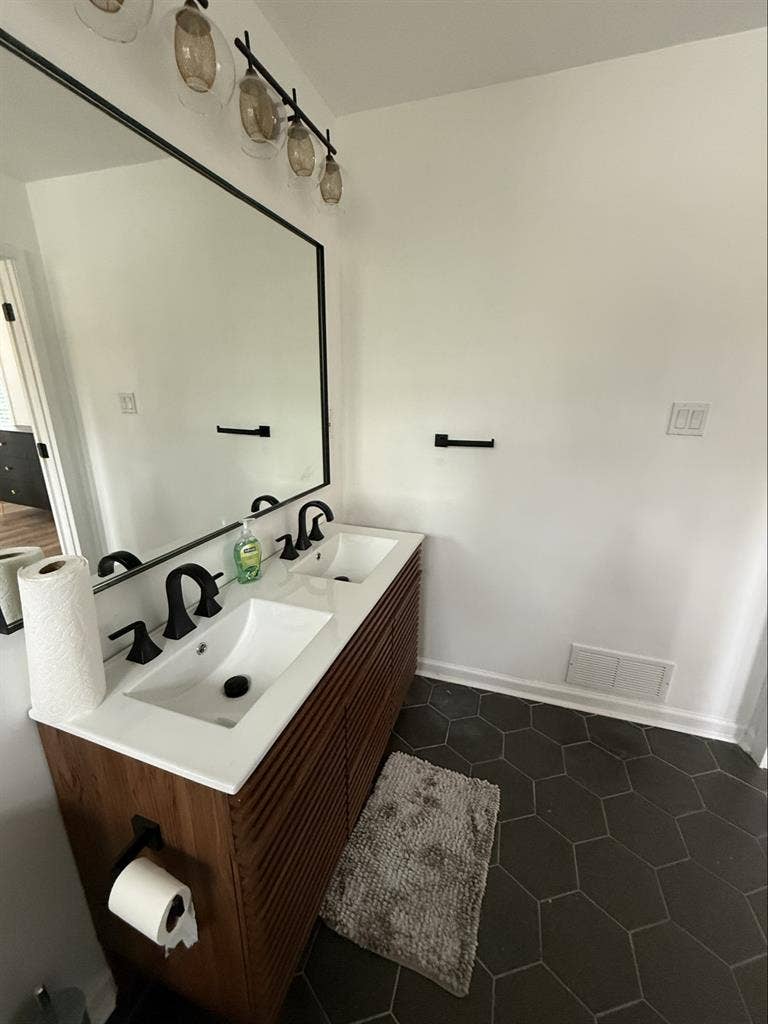 Large Room w/ Private Bath