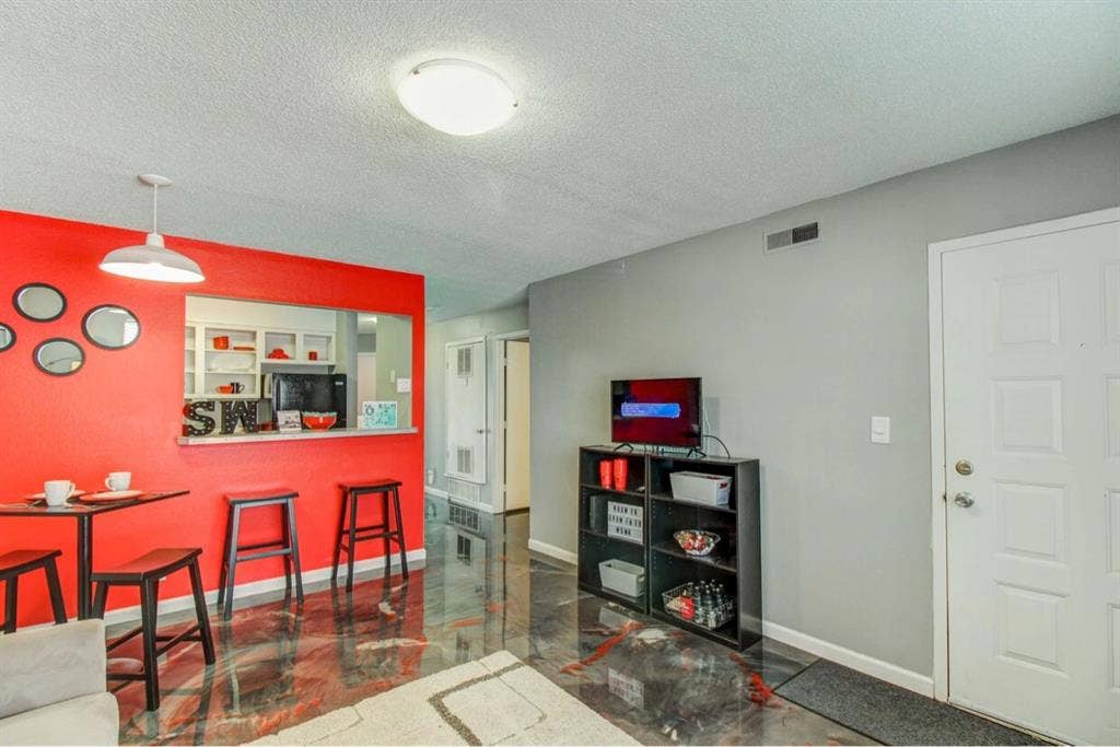 Need Roommate for  school year