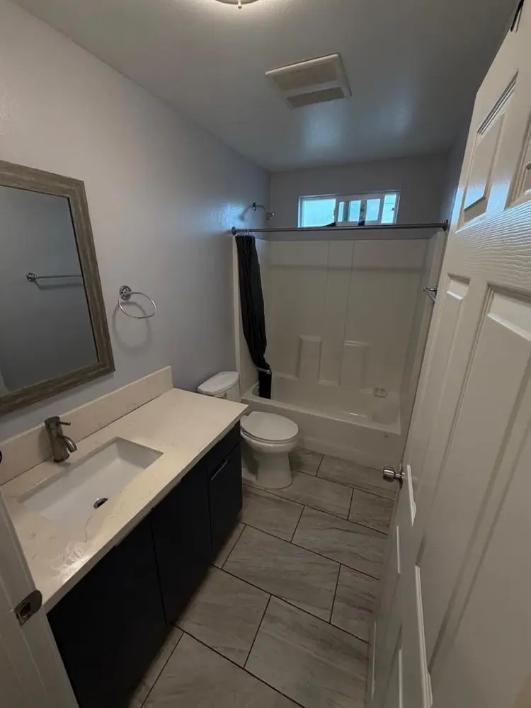 Habitación con baño compartido