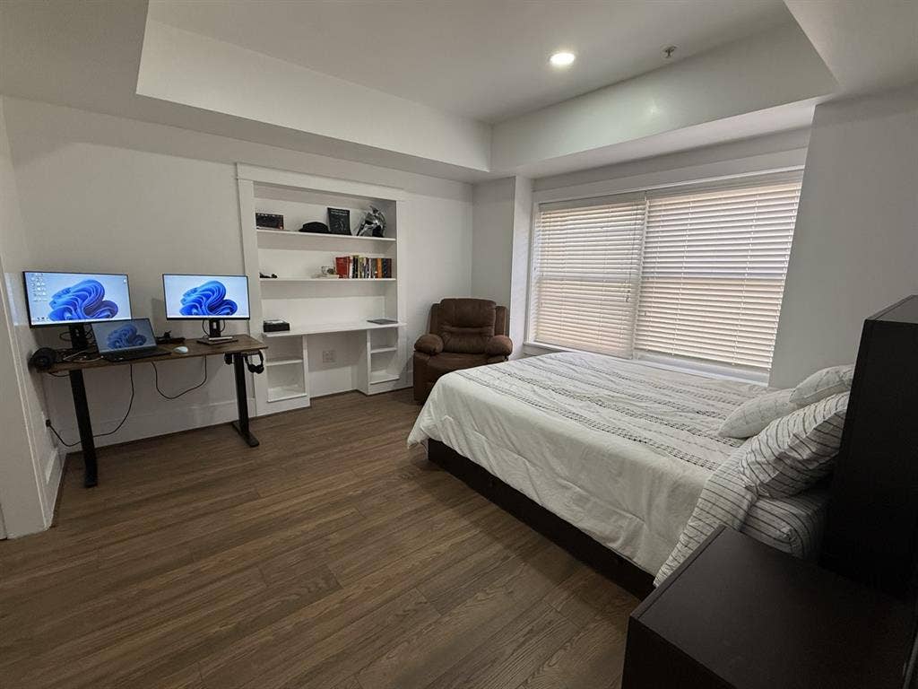 Beautiful 1-Bedroom Sublease