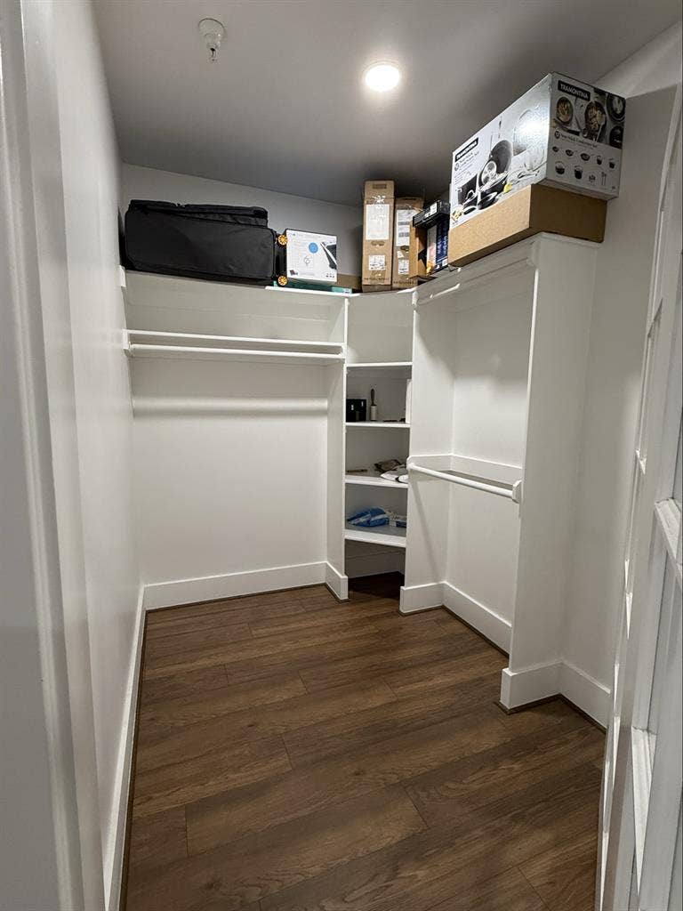 Beautiful 1-Bedroom Sublease