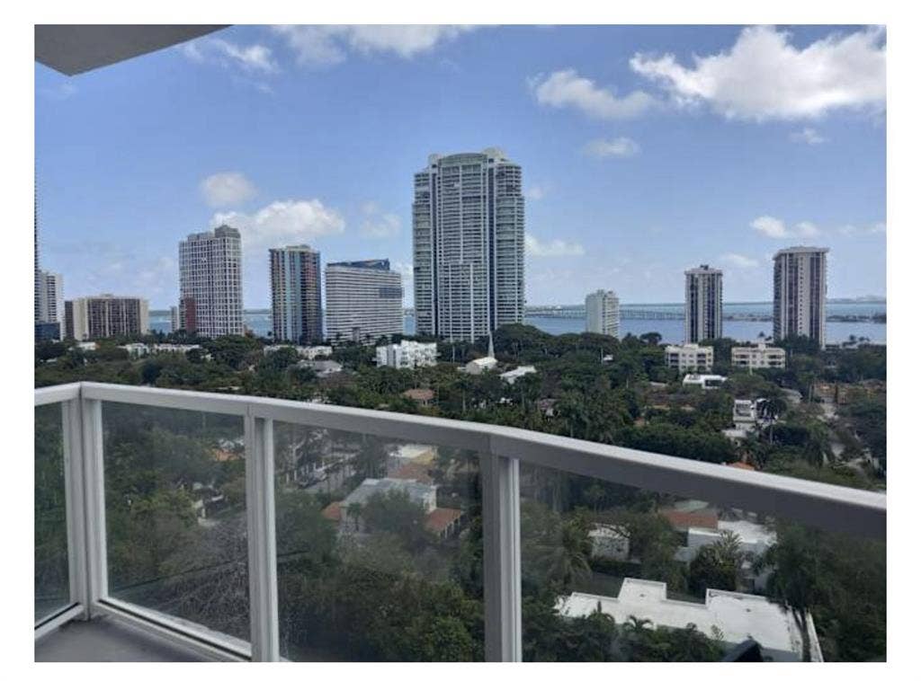 Habitación en brickell