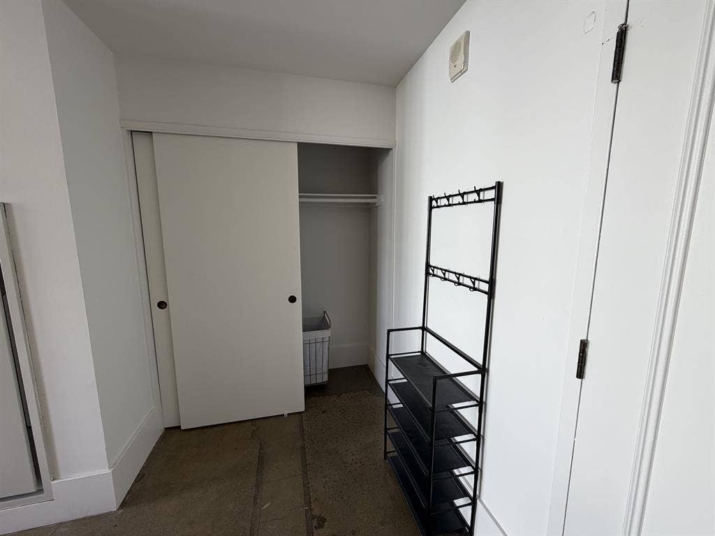 Furnished Studio in DTLA