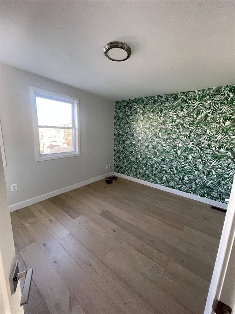 New* Bedrooms in Brentwood!