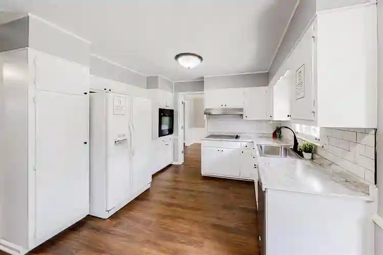 8 BR in Stone Mountain